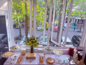 Đơn vị teabreak setup chậm, bàn tiệc chưa hoàn chỉnh khi hội nghị bắt đầu